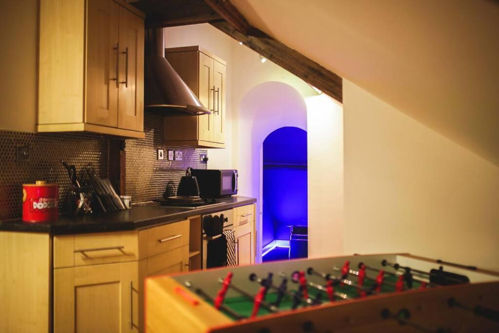Games And Movies Lounge 7 Bed City Centre Apartment Newcastle upon Tyne Eksteriør billede