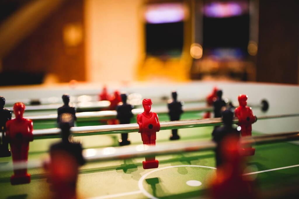 Games And Movies Lounge 7 Bed City Centre Apartment Newcastle upon Tyne Eksteriør billede