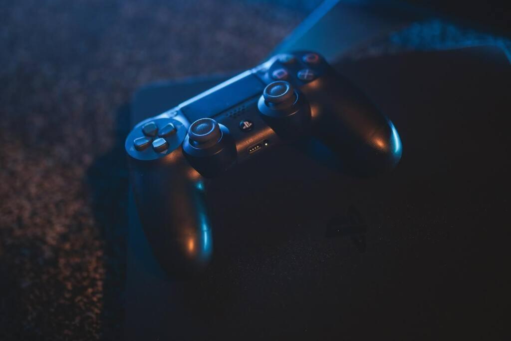 Games And Movies Lounge 7 Bed City Centre Apartment Newcastle upon Tyne Eksteriør billede