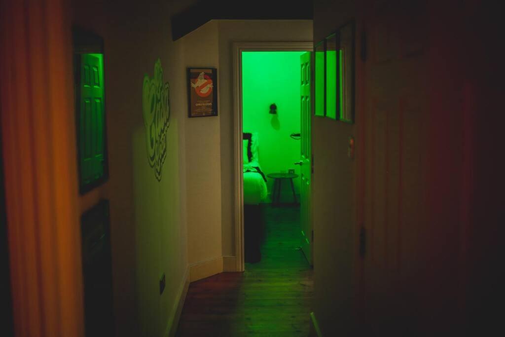 Games And Movies Lounge 7 Bed City Centre Apartment Newcastle upon Tyne Eksteriør billede