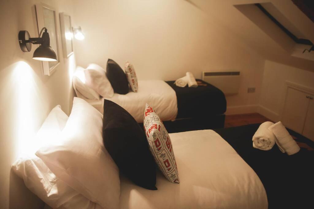 Games And Movies Lounge 7 Bed City Centre Apartment Newcastle upon Tyne Eksteriør billede